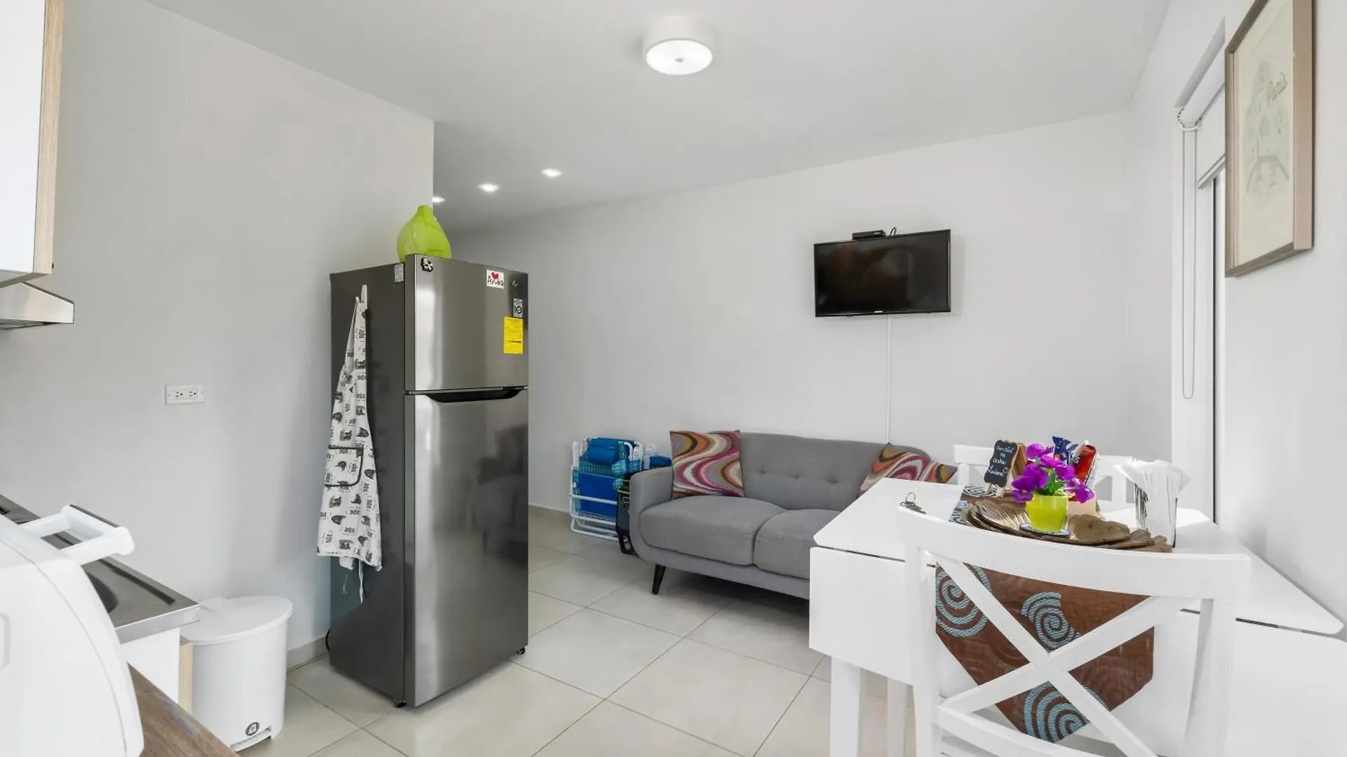 Adele'S Apartment With Pool, 5 Minutes Walk To The Beach Palm Beach