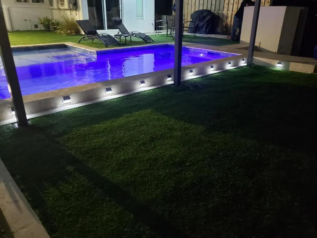 Adele'S Apartment With Pool, 5 Minutes Walk To The Beach Palm Beach
