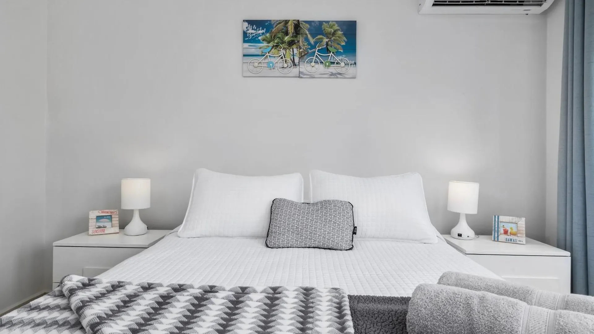 Adele'S Apartment With Pool, 5 Minutes Walk To The Beach Palm Beach