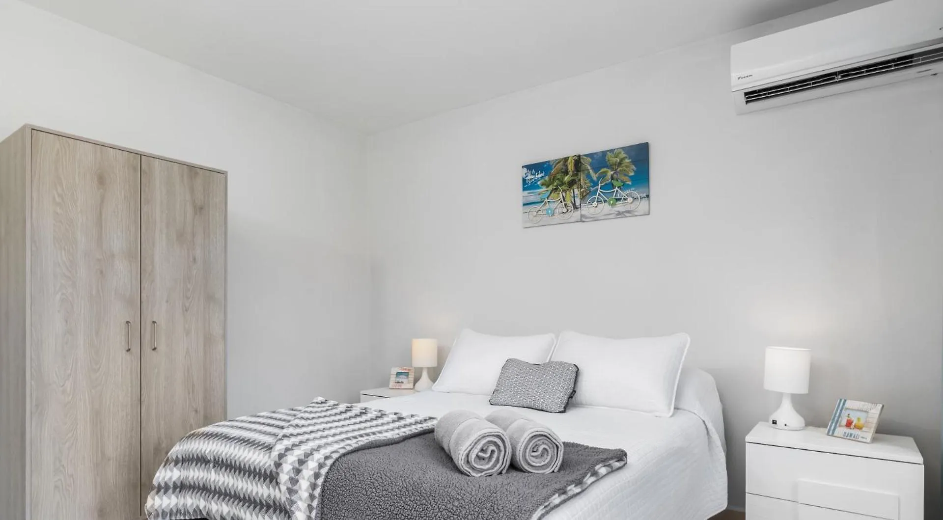 Adele'S Apartment With Pool, 5 Minutes Walk To The Beach Palm Beach